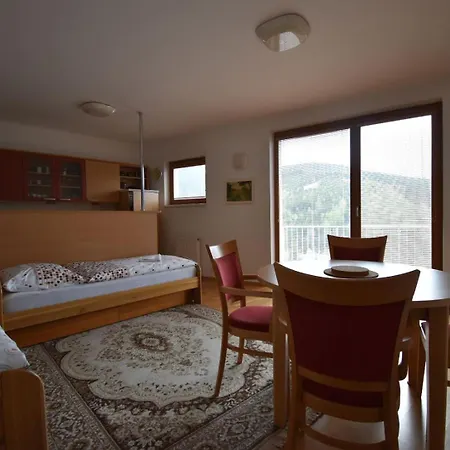 3k Michael Apartment *